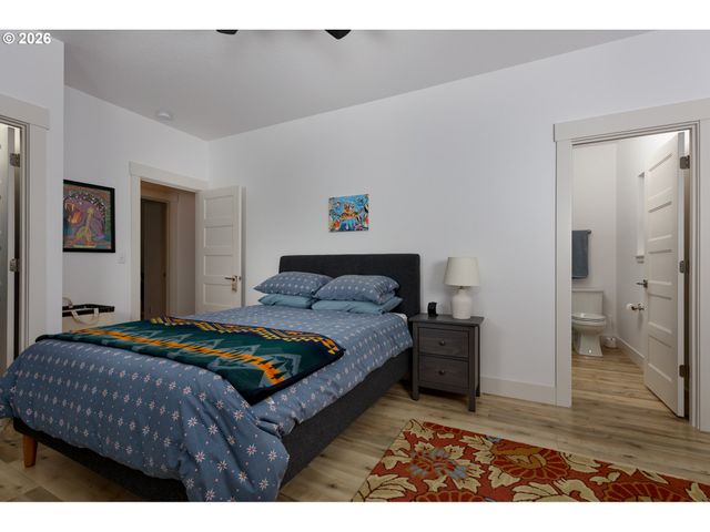 252 ESTABROOK Rd, Carson, WA 98610