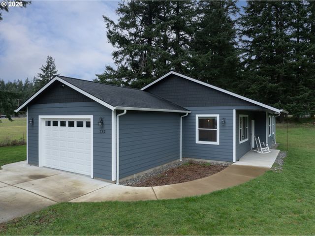 252 ESTABROOK Rd, Carson, WA 98610