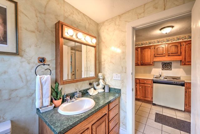 474 Valley Road, Barre, MA 01005