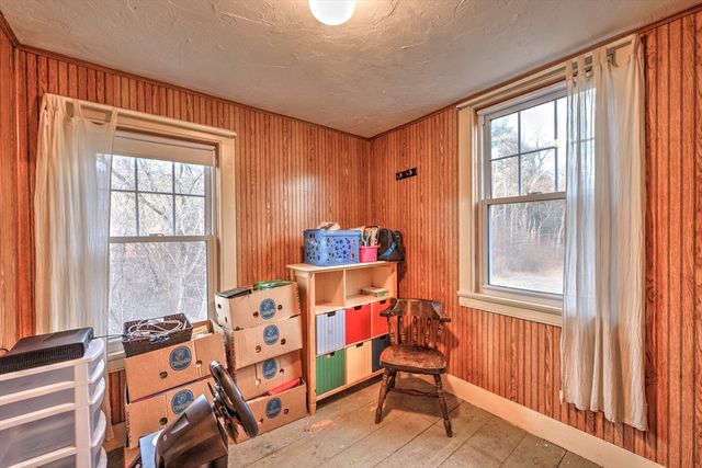 474 Valley Road, Barre, MA 01005