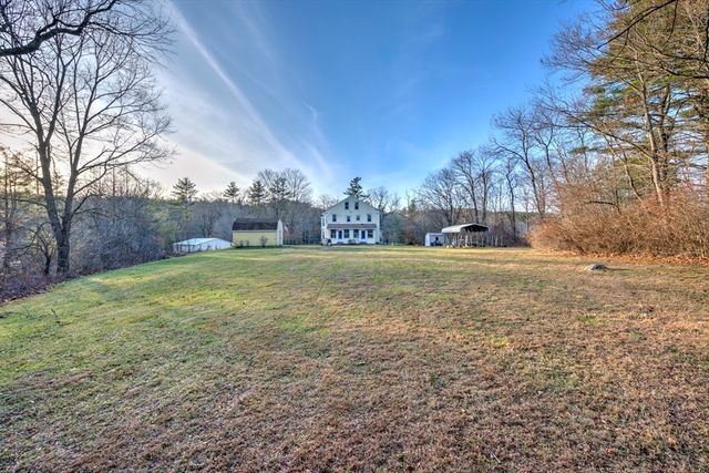474 Valley Road, Barre, MA 01005