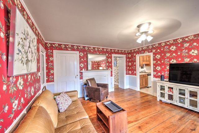 474 Valley Road, Barre, MA 01005