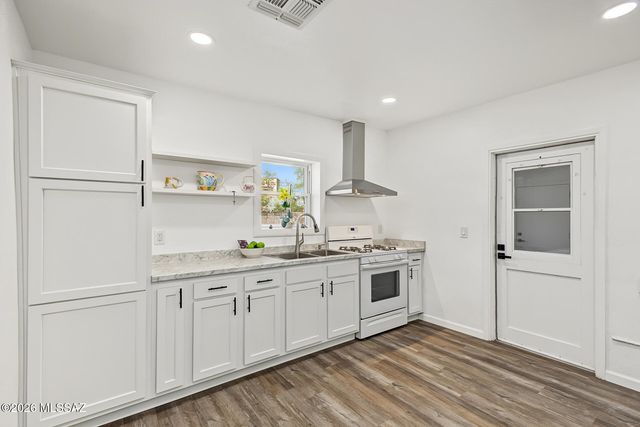 428 W Rosales Street, Tucson, AZ 85701