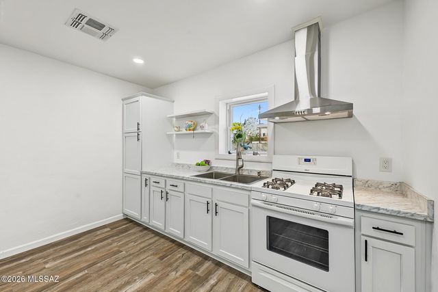 428 W Rosales Street, Tucson, AZ 85701