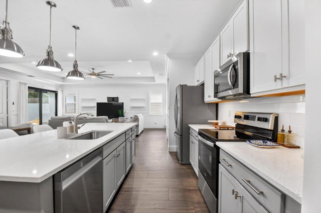 7527 Moonrise Drive, Lake Worth, FL 33467