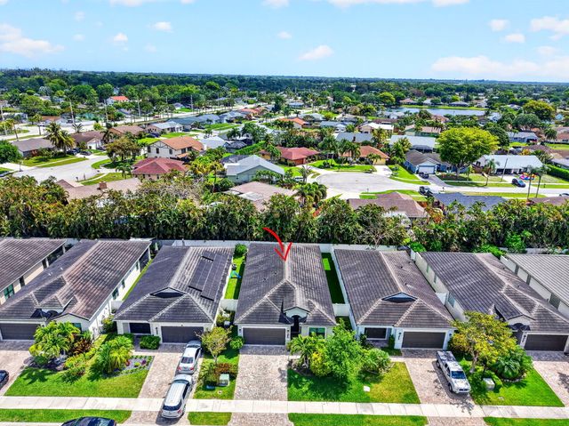 7527 Moonrise Drive, Lake Worth, FL 33467