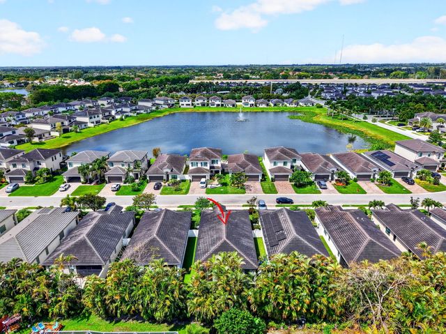 7527 Moonrise Drive, Lake Worth, FL 33467