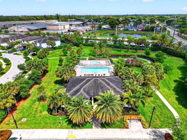 7527 Moonrise Drive, Lake Worth, FL 33467
