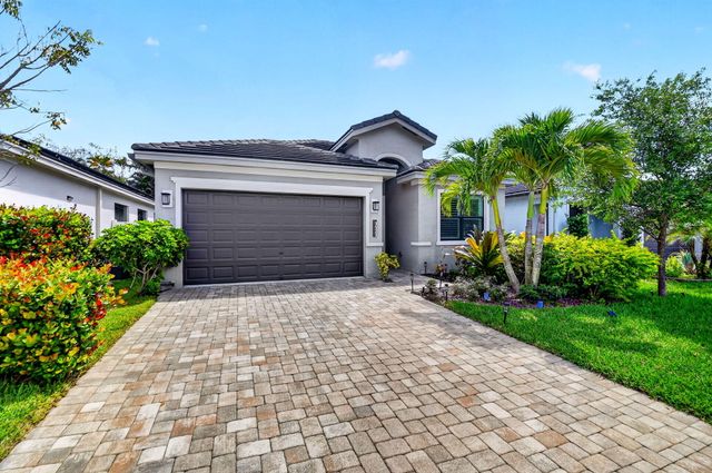 7527 Moonrise Drive, Lake Worth, FL 33467