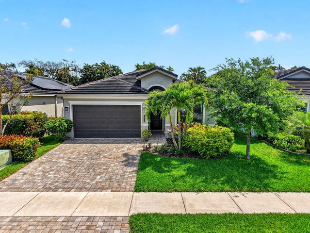 7527 Moonrise Drive, Lake Worth, FL 33467