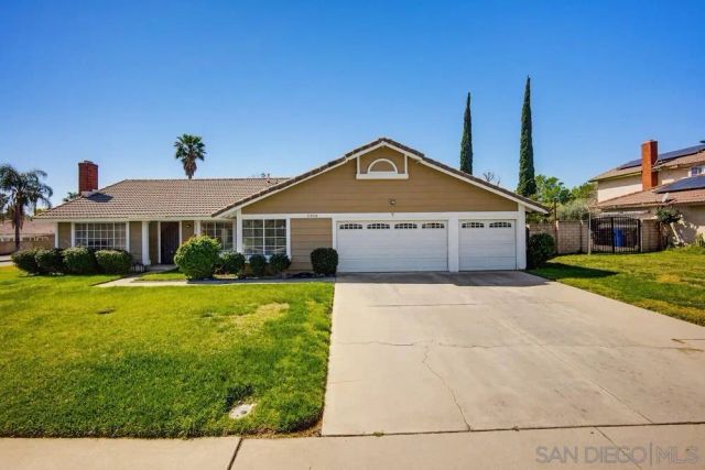 2304 N Apple Ave, Rialto, CA 92377