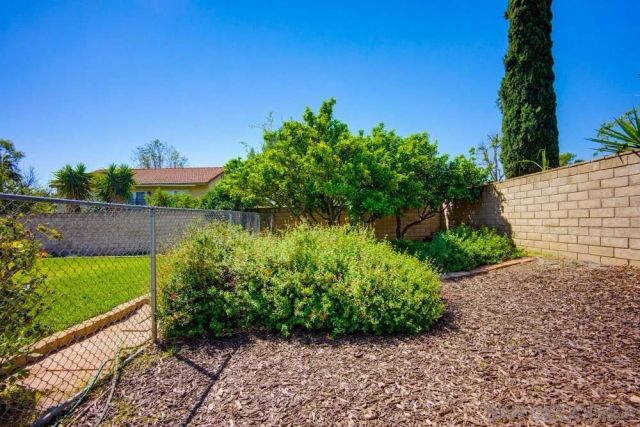 2304 N Apple Ave, Rialto, CA 92377