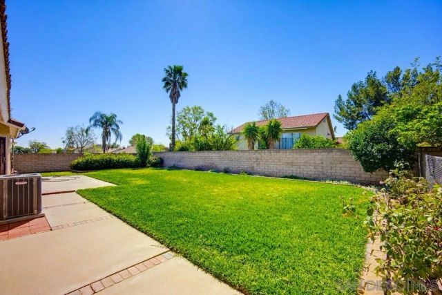 2304 N Apple Ave, Rialto, CA 92377