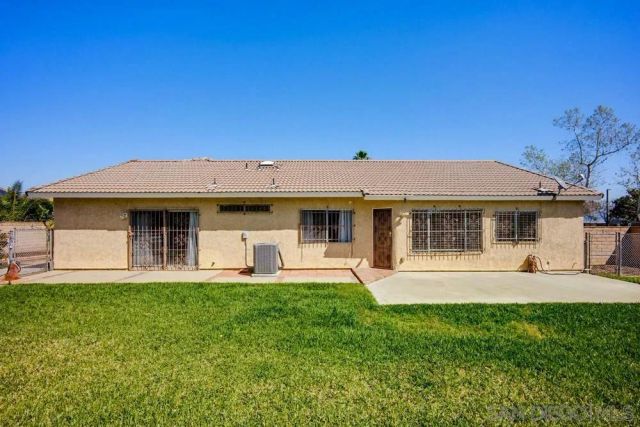 2304 N Apple Ave, Rialto, CA 92377