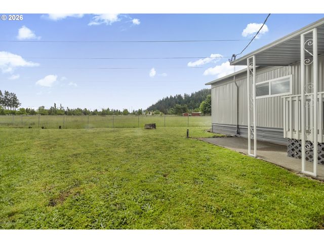 205 S 54TH St 20, Springfield, OR 97478