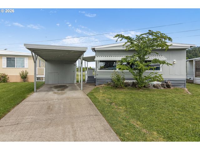 205 S 54TH St 20, Springfield, OR 97478