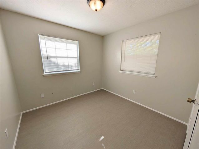 3513 Parkwoods Lane, Midwest City, OK 73110