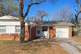 3513 Parkwoods Lane, Midwest City, OK 73110