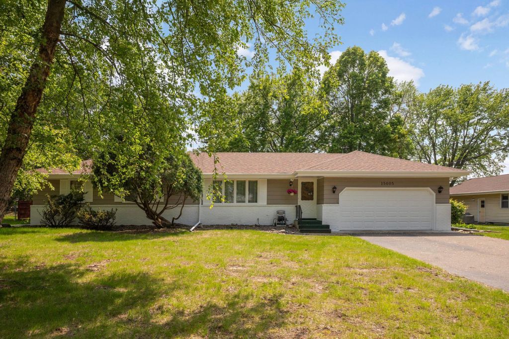 15005 31st Avenue N, Plymouth, MN 55447