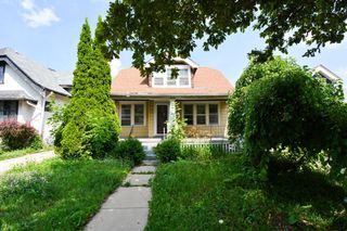 3830 N 18th STREET, Milwaukee, WI 53206