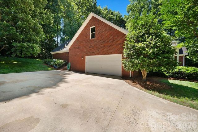 10846 Tyler Brook Lane, Charlotte, NC 28227