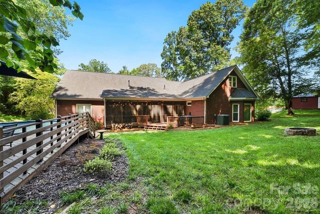 10846 Tyler Brook Lane, Charlotte, NC 28227