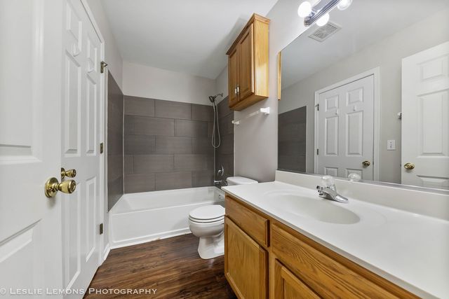 4137 Blackstone Drive 4137, Aurora, IL 60504