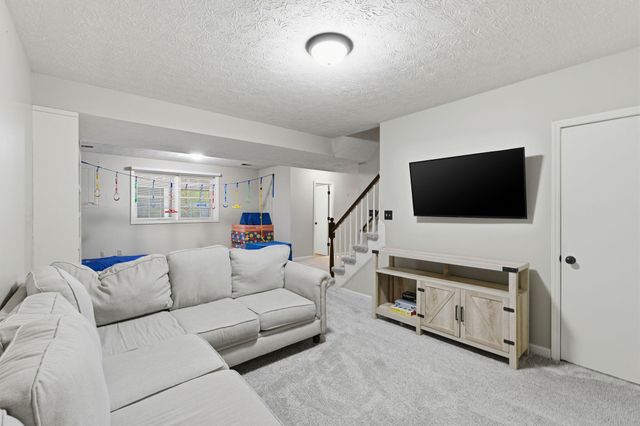 3408 Fox Den Circle, Lexington, KY 40515