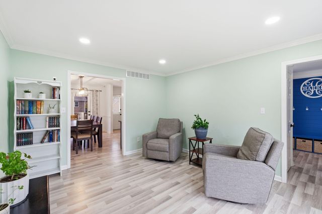 3408 Fox Den Circle, Lexington, KY 40515