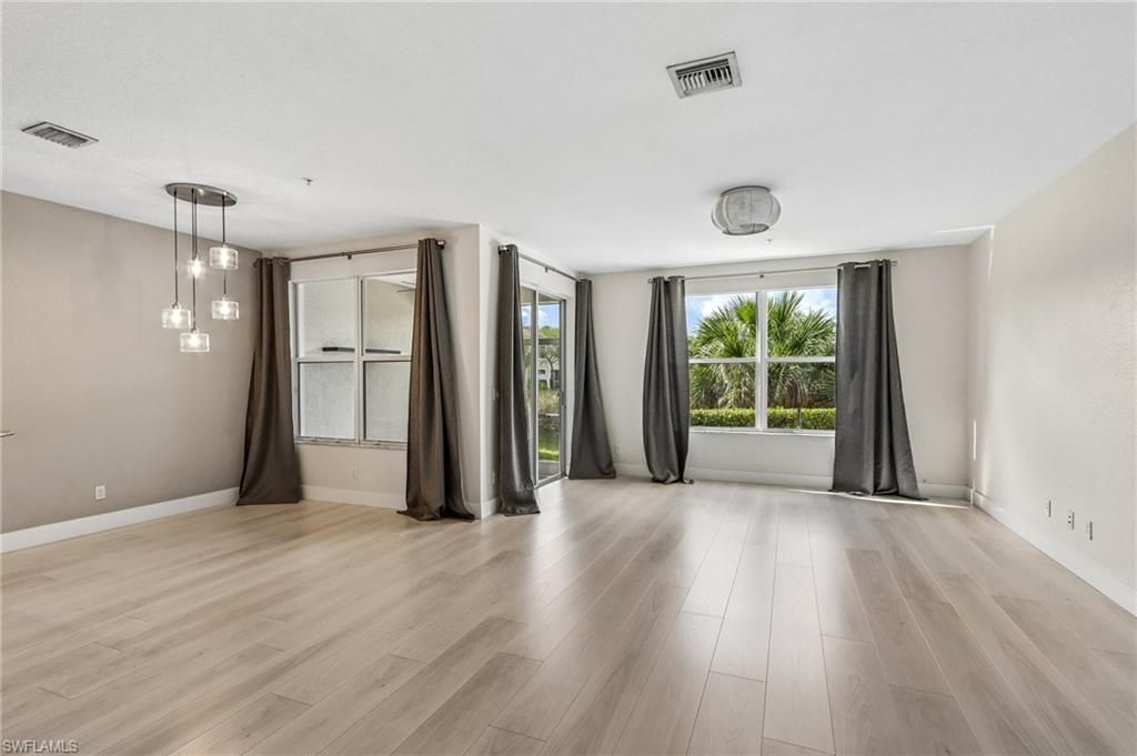 1410 Mariposa CIR 102, NAPLES, FL 34105 — photo 2
