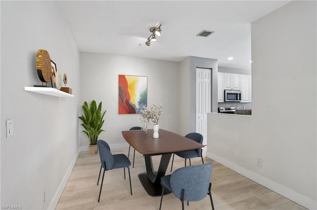 1410 Mariposa CIR 102, NAPLES, FL 34105 — photo 5