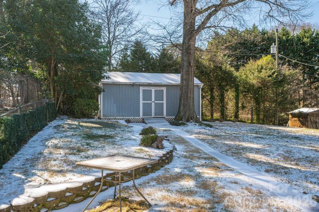 609 Hillcrest Avenue, Gastonia, NC 28052