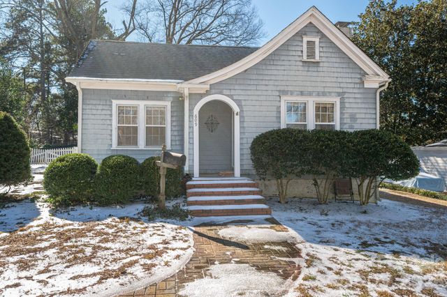 609 Hillcrest Avenue, Gastonia, NC 28052