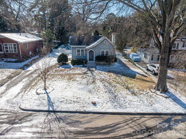 609 Hillcrest Avenue, Gastonia, NC 28052