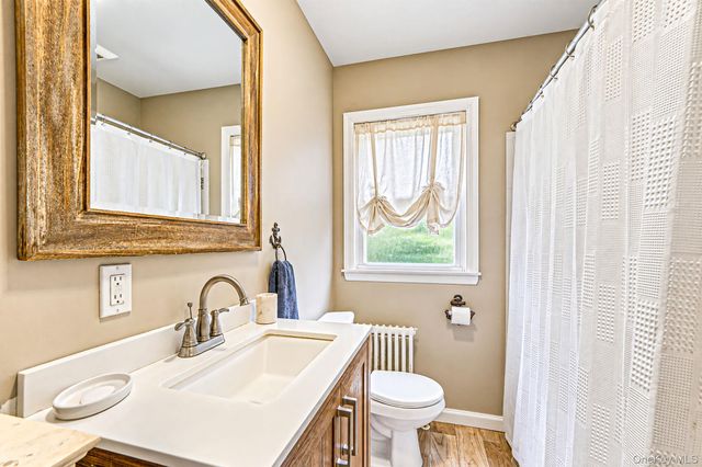 19 Cherry Avenue, West Sayville, NY 11796