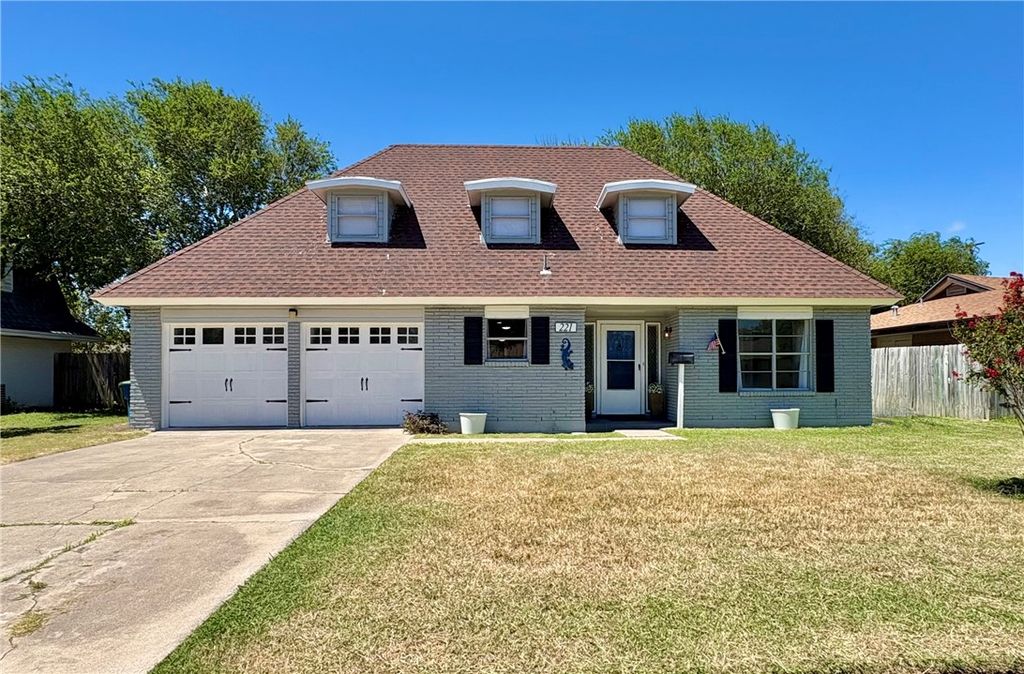 221 Ghent Pl, Portland, TX 78374