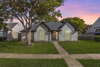 3818 Martha Lane, Rowlett, TX 75088