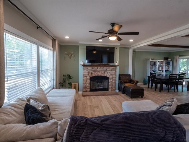 49940 Bob Crouch Drive, Earlsboro, OK 74840