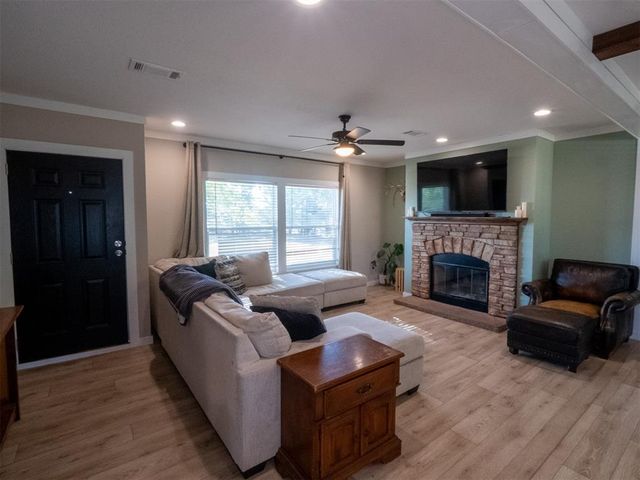 49940 Bob Crouch Drive, Earlsboro, OK 74840