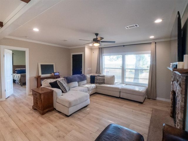 49940 Bob Crouch Drive, Earlsboro, OK 74840