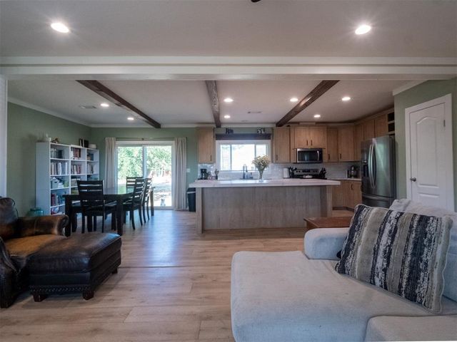 49940 Bob Crouch Drive, Earlsboro, OK 74840