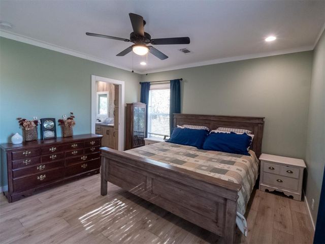 49940 Bob Crouch Drive, Earlsboro, OK 74840