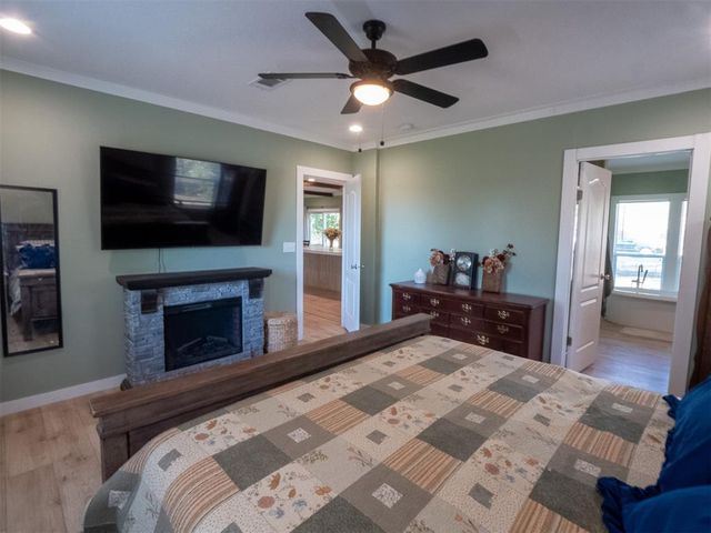 49940 Bob Crouch Drive, Earlsboro, OK 74840