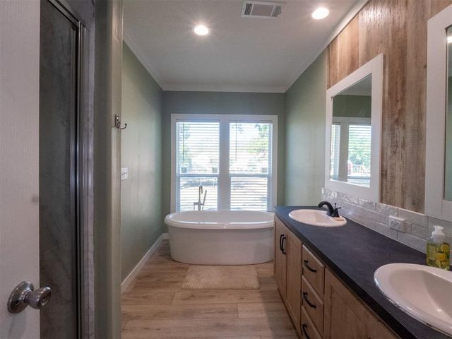 49940 Bob Crouch Drive, Earlsboro, OK 74840