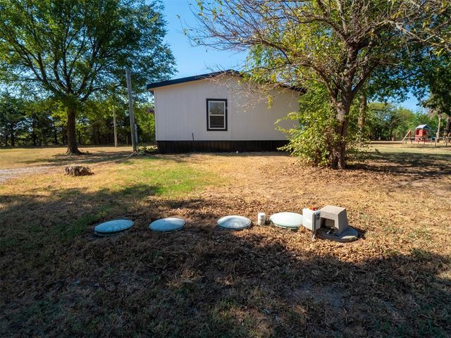 49940 Bob Crouch Drive, Earlsboro, OK 74840