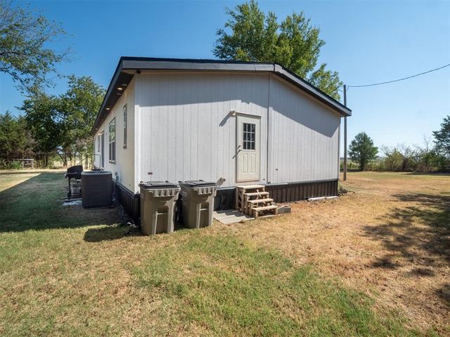 49940 Bob Crouch Drive, Earlsboro, OK 74840