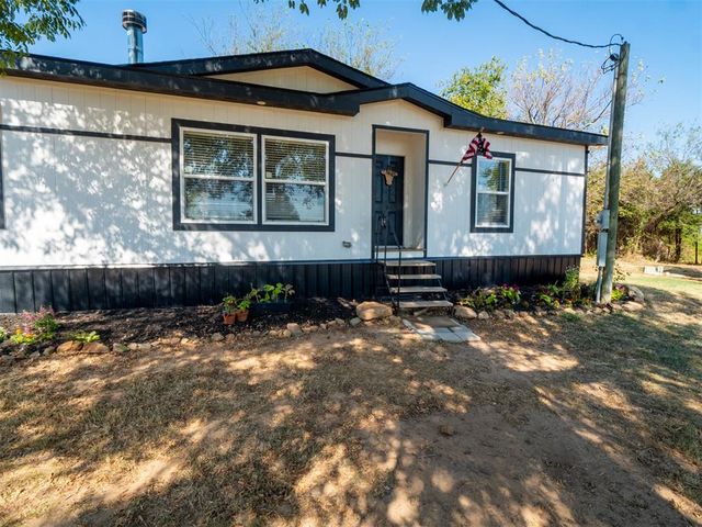 49940 Bob Crouch Drive, Earlsboro, OK 74840