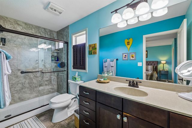 8375 Dakota Drive, West Des Moines, IA 50266