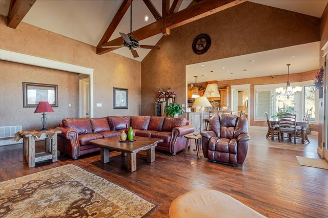 11918 Riek Road !, Krum, TX 76249