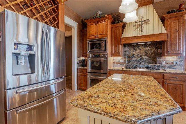 11918 Riek Road !, Krum, TX 76249